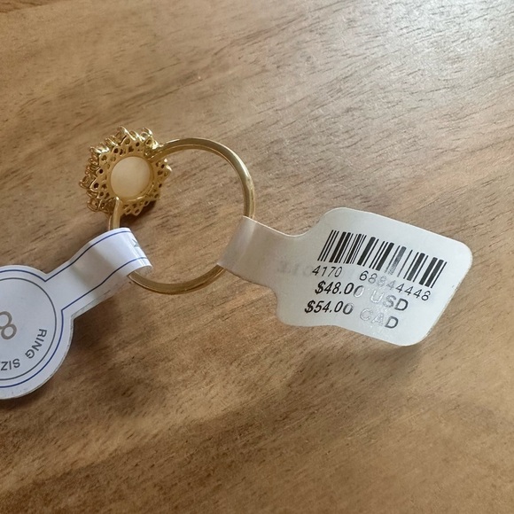 ANTHROPOLOGIE OVAL STONE RING IN WHITE - Picture 3 of 5